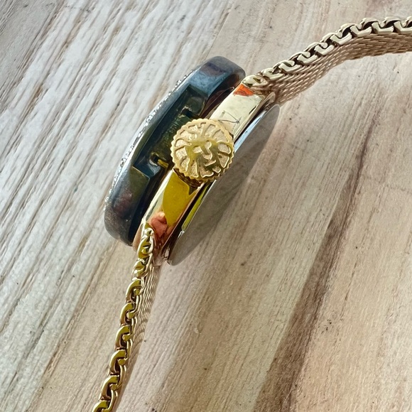 Rare Vintage Anne Klein peek-a-boo diamond Swiss cocktail watch NEW BATT… main image 9